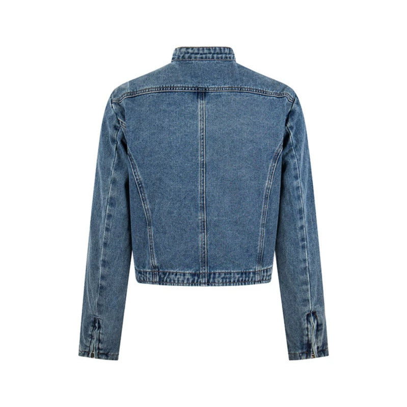 Damen Kurz geschnittene taillierte Jeansjacke mit Stehkragen und verdecktem Reißverschluss Echoarchiv