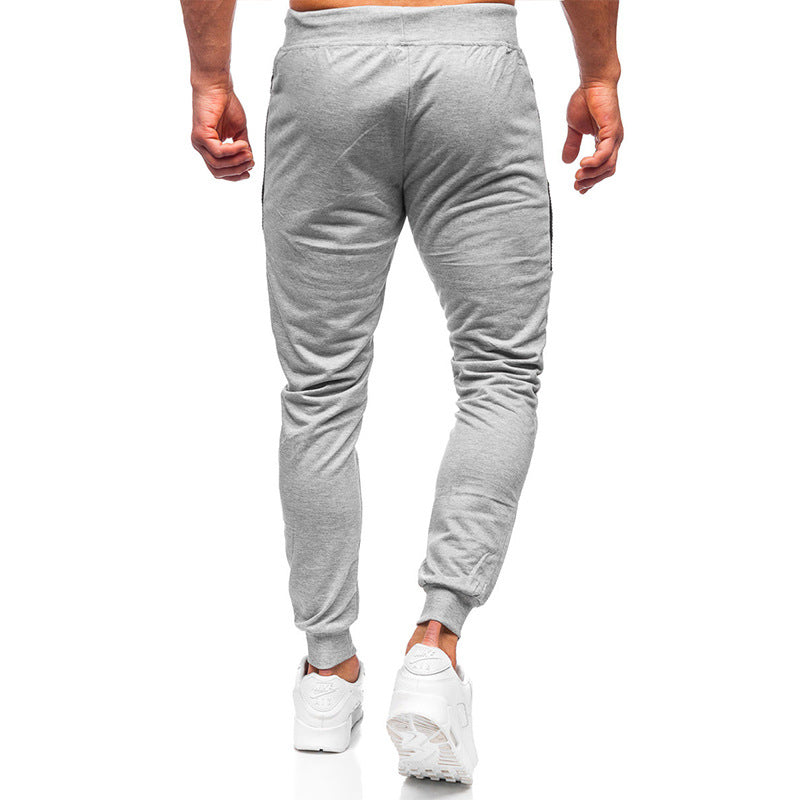 Herren Sportliche Slim-Fit Jogginghose mit seitlichen Reißverschlusstaschen Echoarchiv