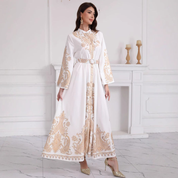Damen Besticktes Maxikleid mit Stehkragen, Taillengürtel und Orientalischem Paisley-Motiv – Valéora