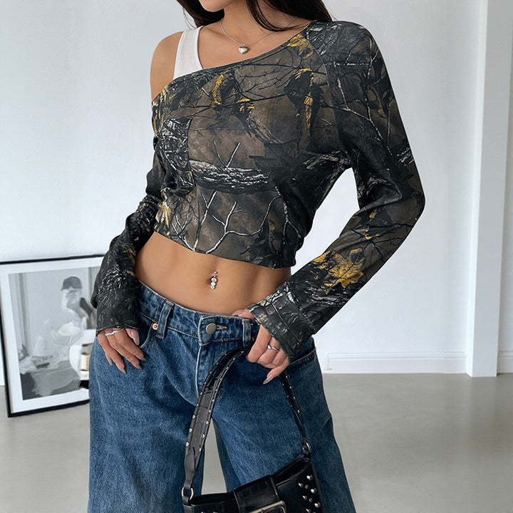 Damen Schulterfreies Langarmshirt mit Camouflage-Waldprint Echoarchiv