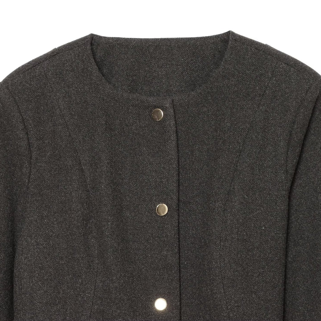 Damen Kurzjacke aus Wollmix mit Rundhalsausschnitt, Druckknopfverschluss und schmalem Taillengürtel Echoarchiv