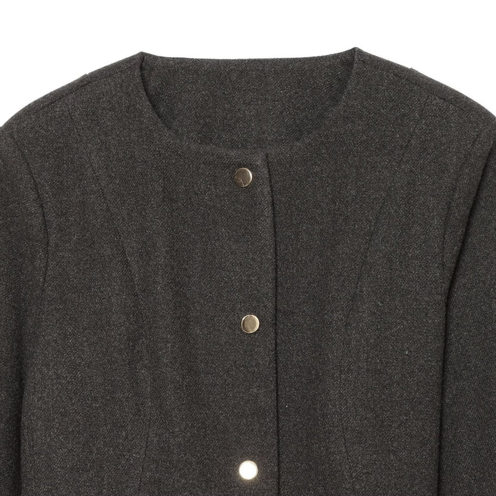 Damen Kurzjacke aus Wollmix mit Rundhalsausschnitt, Druckknopfverschluss und schmalem Taillengürtel Echoarchiv