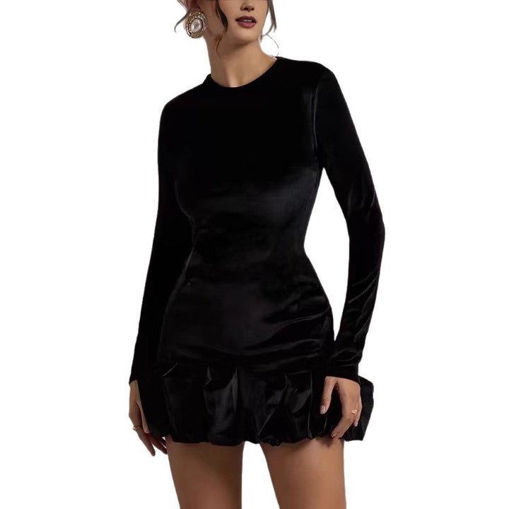 Damen Figurbetontes Cocktail-Minikleid aus Samt mit Volantkante und Langarm – Élara