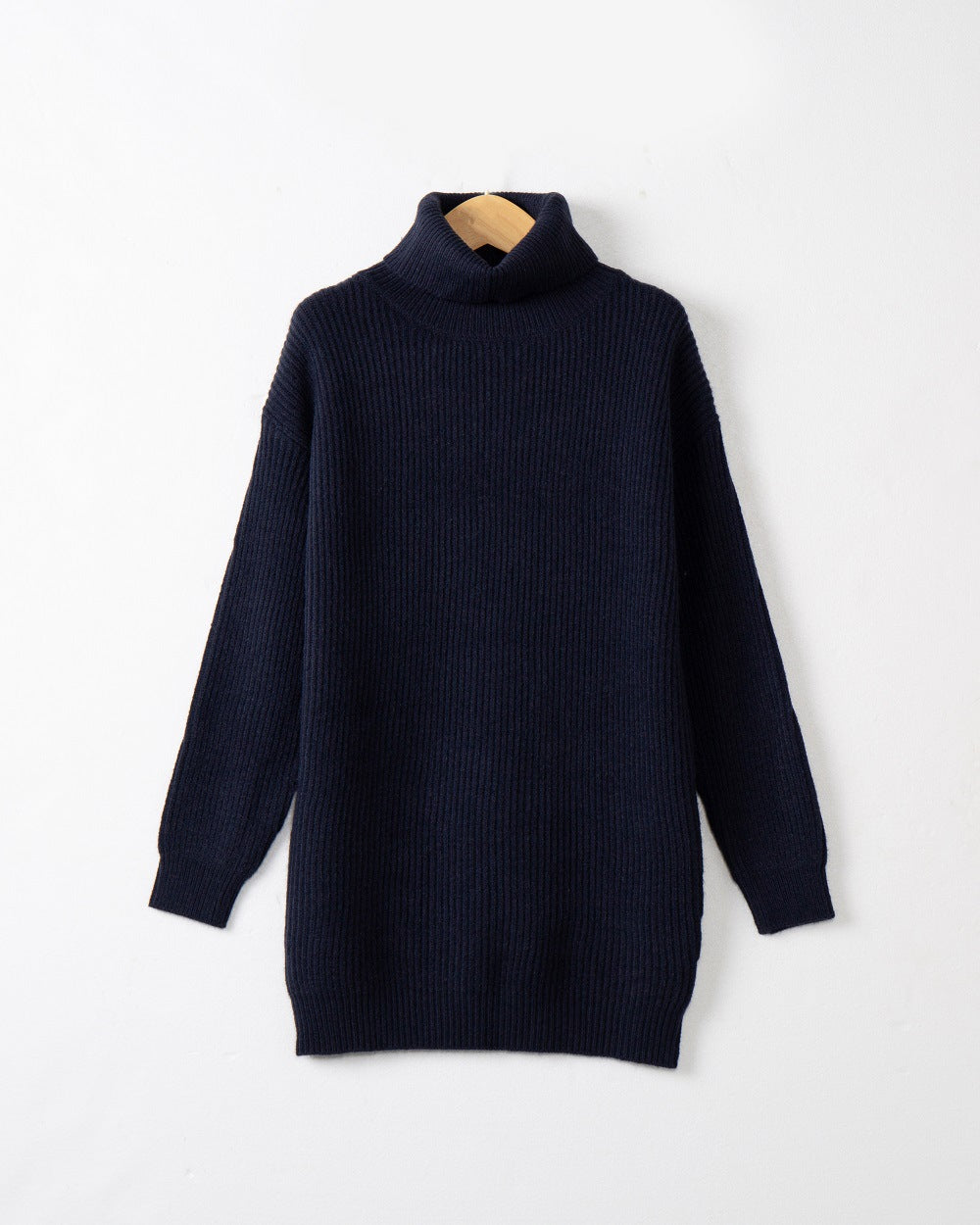 Damen Langer Rippstrick-Rollkragenpullover im Oversize-Schnitt Echo Archiv