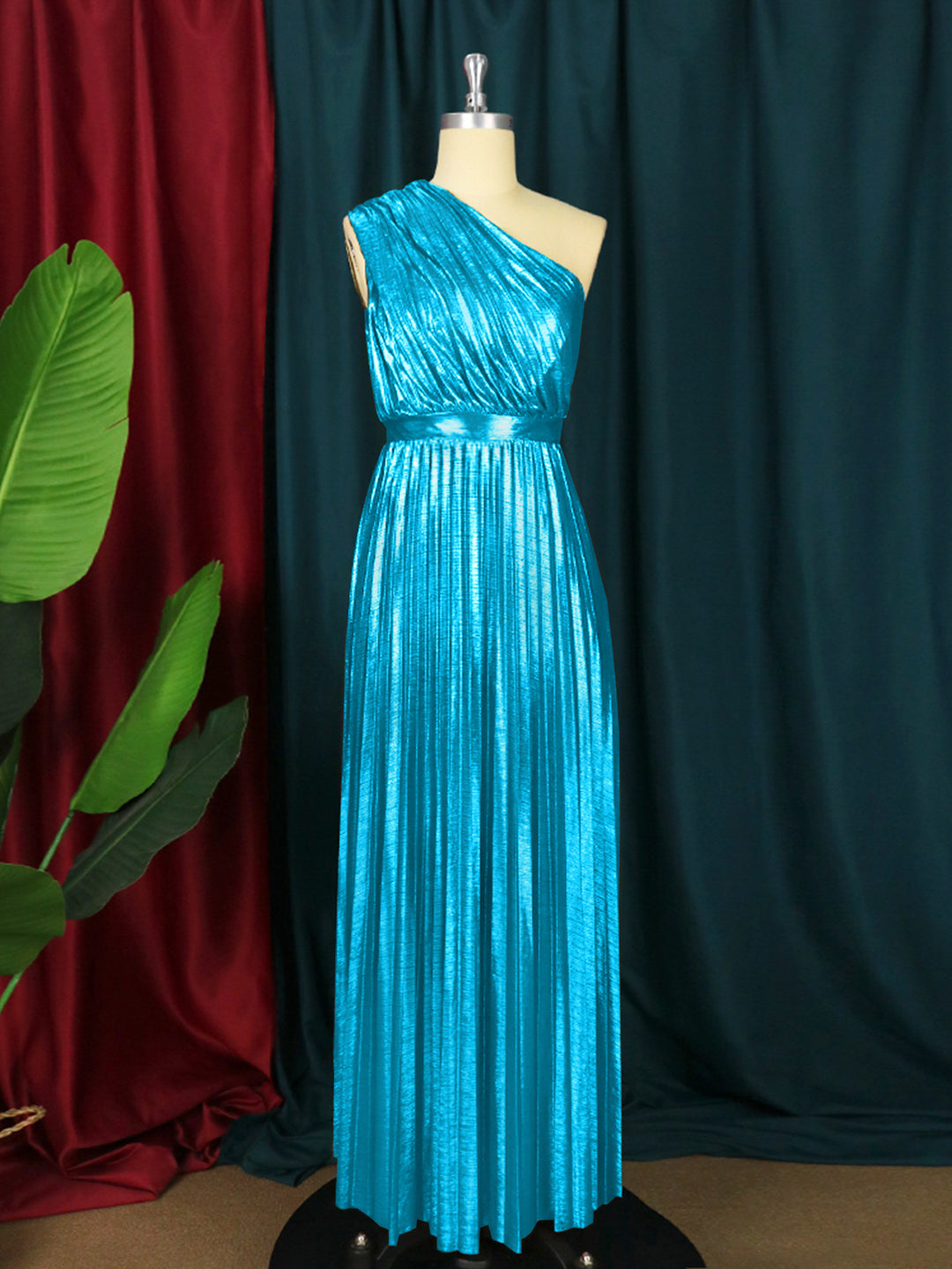 Damen plissiertes Abendkleid mit schimmerndem Oberteil Echo Archiv