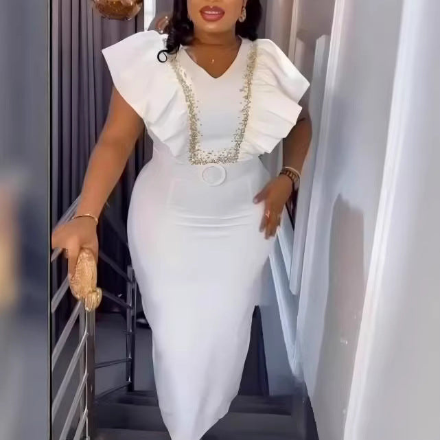 Damen Elegantes Maxikleid mit dekorativen Rüschen und schimmerndem Gürtel Echo Archiv