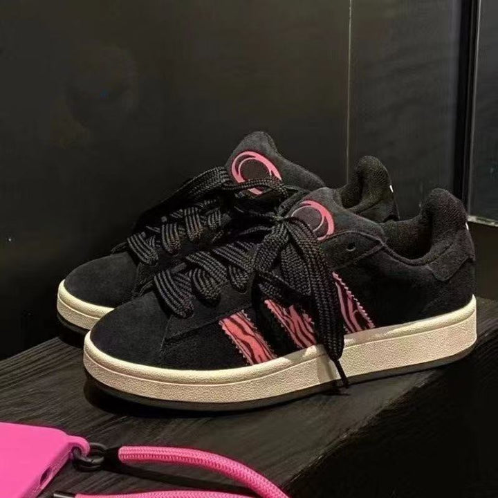 Damen Sportliche Sneakers mit modischem Akzent und robuster Sohle Echo Archiv