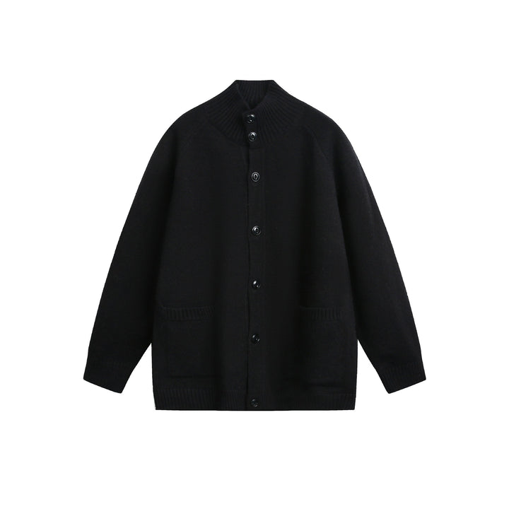 Unisex Cardiganjacke mit hohem Rippkragen, durchgehender Knopfleiste und Eingrifftaschen Echoarchiv