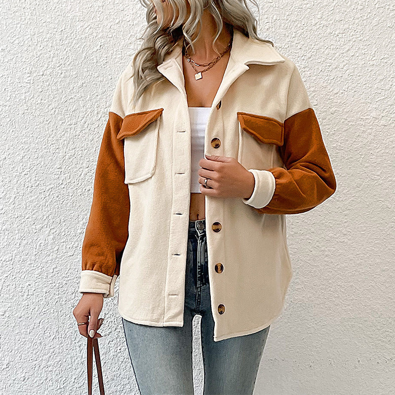 Damen weite Hemdjacke aus Teddyfleece mit Kontrastärmeln und aufgesetzten Taschen – Célinea