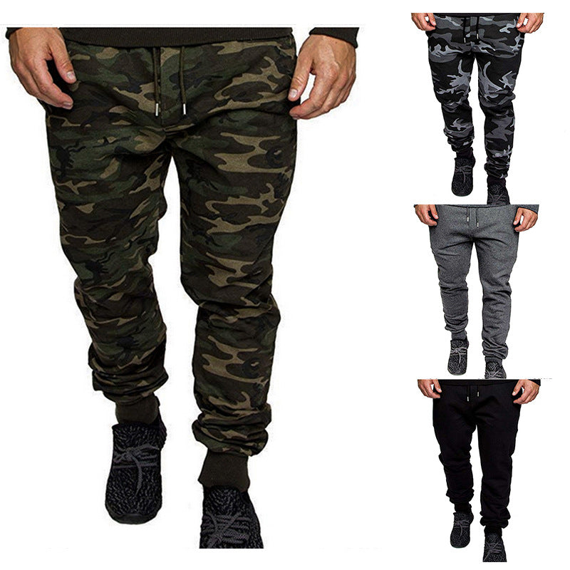 Herren Tapered Sweatpants aus Baumwollmix mit elastischem Bund, Tunnelzug und gerippten Bündchen Echo Archiv