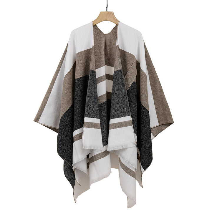 Damen Leichter Capeponcho aus Feinstrick mit geometrischem Blockstreifen-Design – Célinea