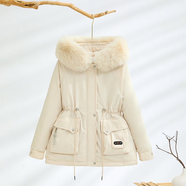 Damen kurzer Thermo-Parka mit voluminösem Schalkragen in Webpelzoptik und taillierendem Tunnelzug – Montévia