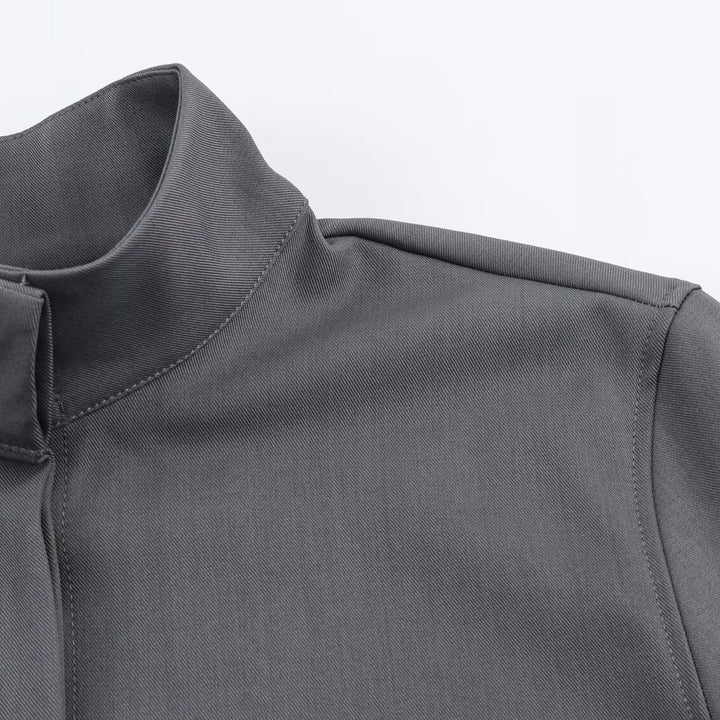 Damen Locker geschnittene Tunika‑Bluse mit verdeckter Knopfleiste und Stehkragen Echo Archiv