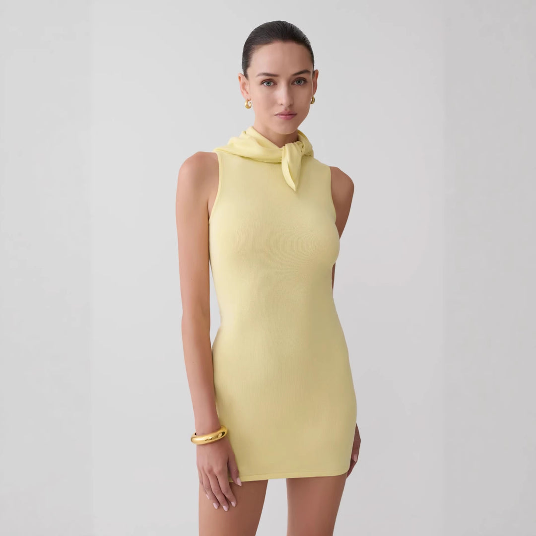 Damen Elegantes Minikleid mit asymmetrischem Kragen Echo Archiv