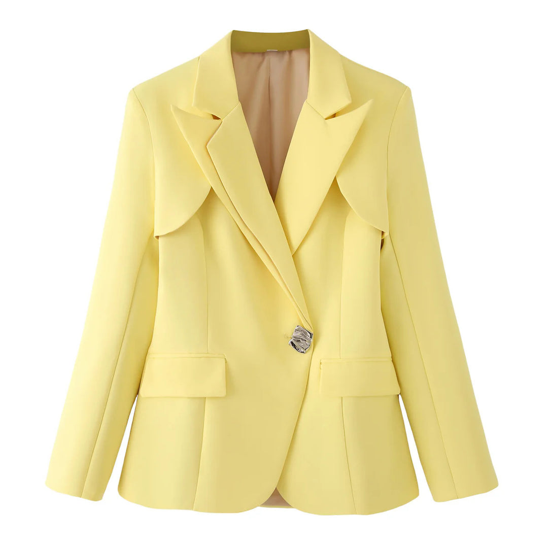 Damen taillierter Blazer mit geschwungenem Lagenkragen, figurformenden Abnähern und dekorativem Zierknopf – Valéne