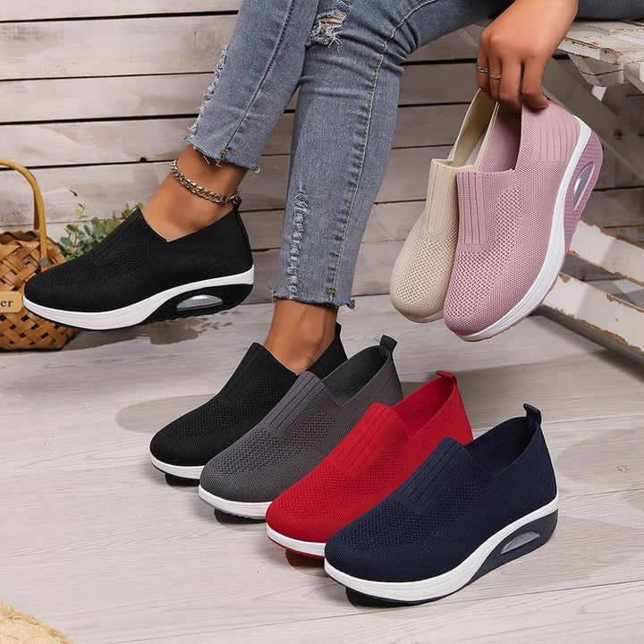 Damen nan elastische Strick-Slipper mit ergonomischer Keilsohle und sichtbarer Luftpolsterkapsel Echo Archiv
