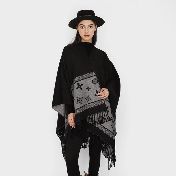 Damen Fransen-Capeponcho im Jacquard-Wollmix mit asymmetrischem Zipfelsaum Echo Archiv
