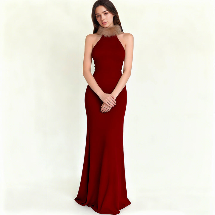 Damen Elegantes Maxikleid mit luxuriösem Kunstpelzkragen Echo Archiv