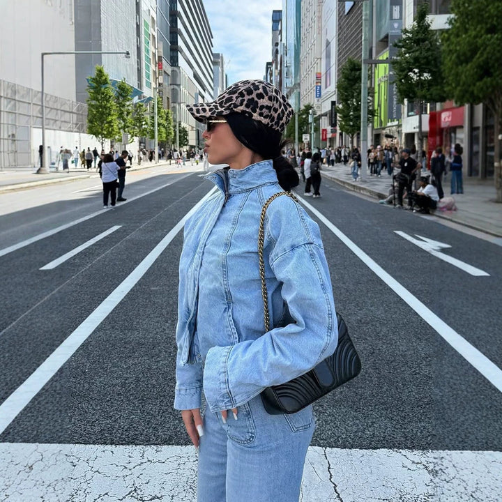Damen Cropped Denimjacke im Bomberstil mit hohem Stehkragen und oversized Ärmeln Echoarchiv