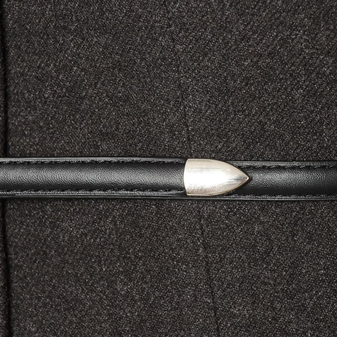 Damen Kurzjacke aus Wollmix mit Rundhalsausschnitt, Druckknopfverschluss und schmalem Taillengürtel Echoarchiv