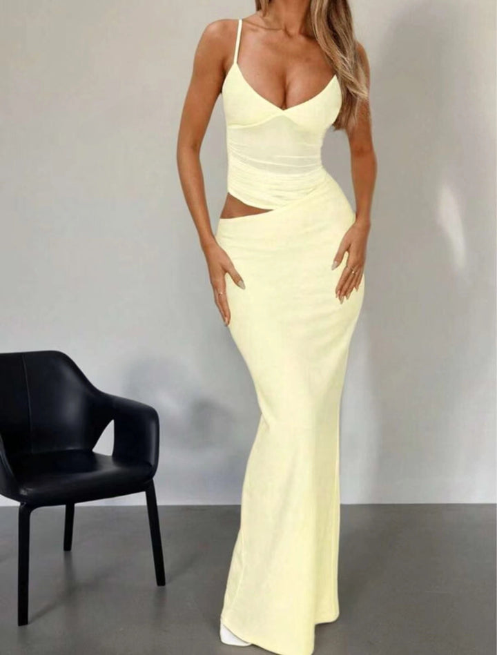 Damen Elegantes Langarm-Maxikleid mit transparentem Detail und figurbetontem Schnitt Echo Archiv