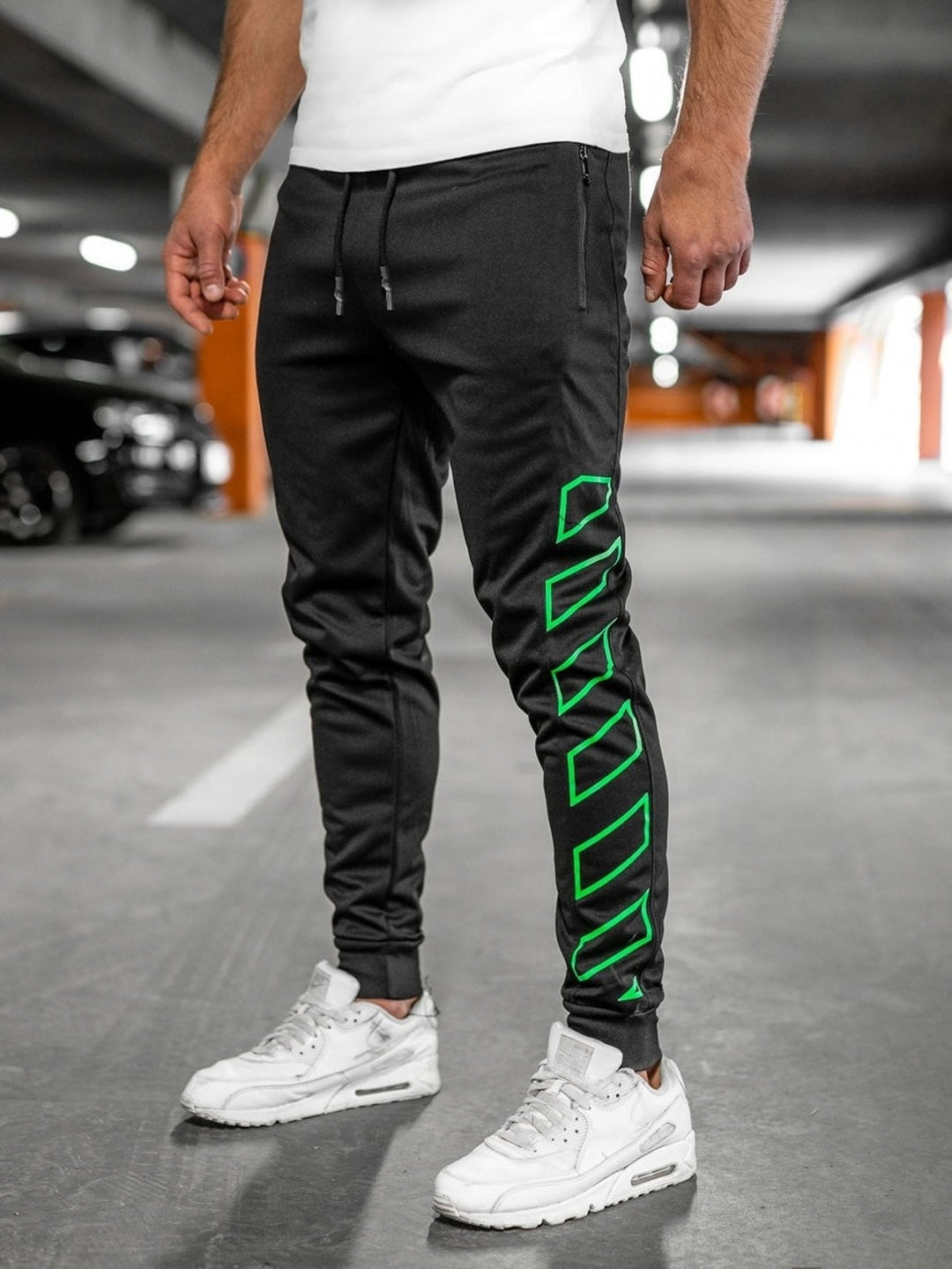 Herren Sportliche Jogginghose mit stylischem Grafikdesign Echoarchiv