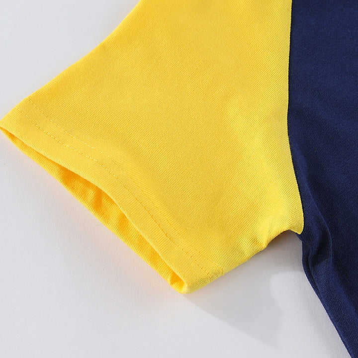 Jungen T-Shirt mit leuchtendem Haifischmotiv Echo Archiv