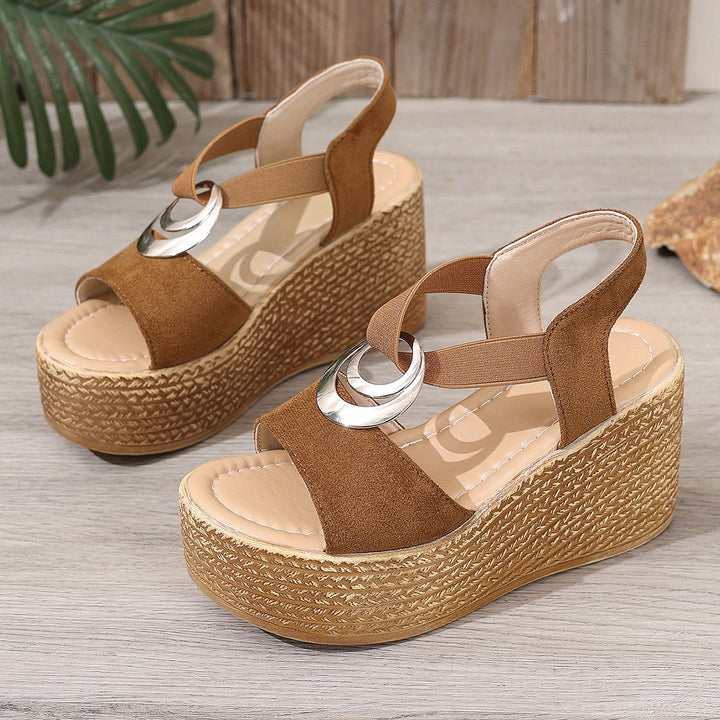 Damen nan Plateausandalette im Retrostil mit Jute-Optik, dekorativem Metallornament und elastischem Fersenriemen Echo Archiv