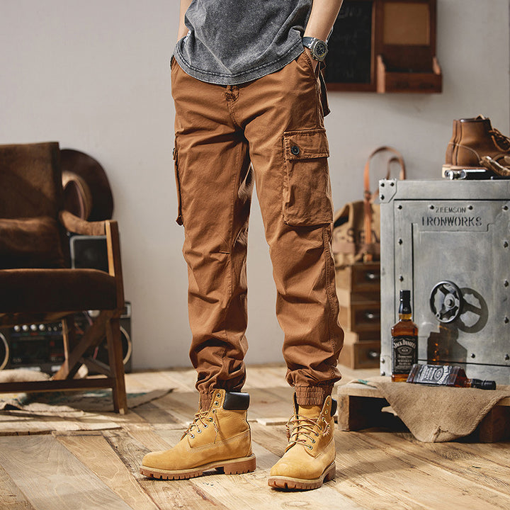 Herren Robust konstruierte Cargohose im Joggerstil mit Tunnelzugbund, aufgesetzten Klapptaschen und elastischem Knöchelabschluss Echo Archiv