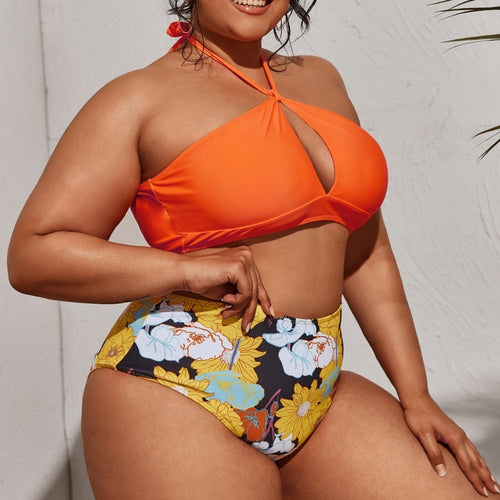 Damen Bikini-Set mit innovativem Schnitt und floralen Akzenten Echo Archiv