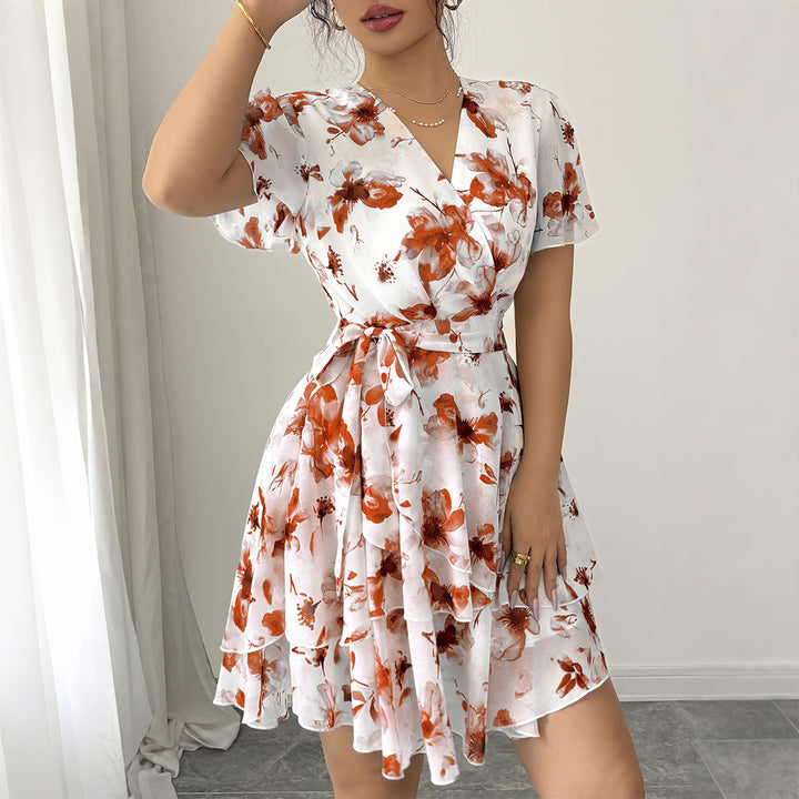 Damen Wickelkleid mit floralem Muster und schwingendem Rock Echo Archiv