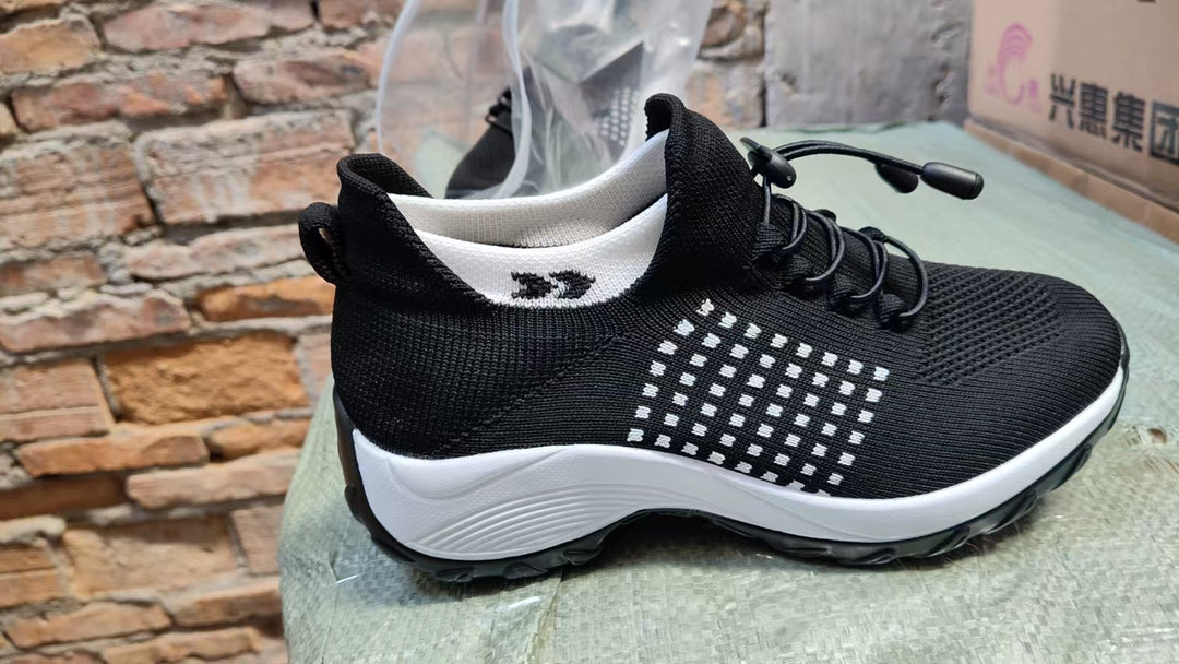 Damen nan gestrickter sockenähnlicher Sportschuh mit elastischem Schaft und stoßdämpfender Laufsohle Echo Archiv