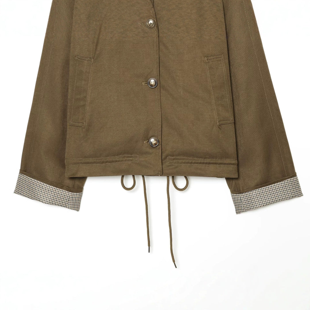 Damen Kurzjacke mit hohem Stehkragen, Tunnelzugsaum und kontrastierten Karomanschetten Echo Archiv