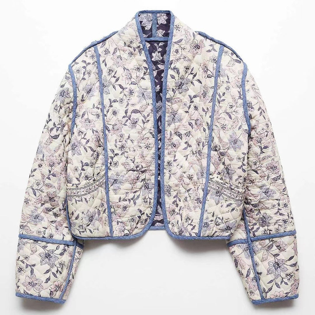 Damen Kurz geschnittene gesteppte Blousonjacke mit floraler Stickerei und Kontrastpaspel Echo Archiv