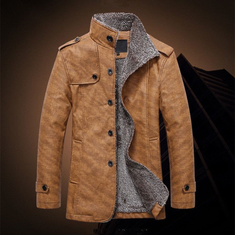 Herren schlanke Kunstleder-Motojacke mit Stehkragen, ergonomischer Nahtführung und leichter Thermofütterung Echoarchiv
