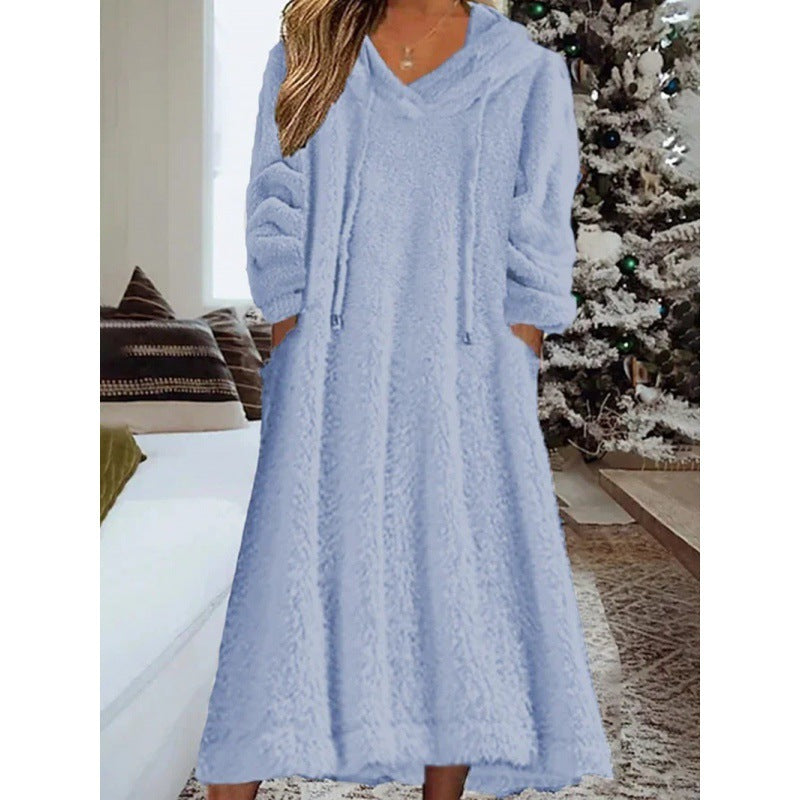 Damen Maxikleid aus Teddy-Fleece mit Kapuze, V-Ausschnitt und Eingrifftaschen Echo Archiv