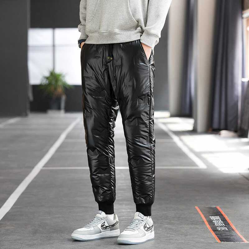 Herren Isolierte Nylon-Jogginghose mit gesteppter Thermofütterung, Tunnelzug & elastischen Bündchen Echoarchiv