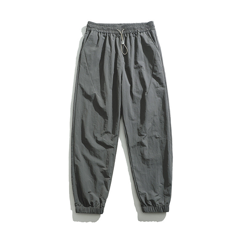 Herren Leichte Nylon-Jogginghose mit elastischem Bund, Kordelzug & gerippten Bündchen Echoarchiv
