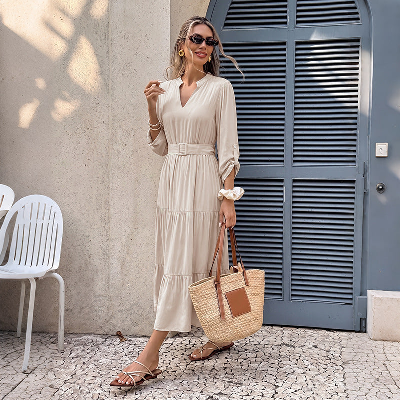 Damen Luftiges Viskose-Stufenmidikleid mit V-Ausschnitt, Bindegürtel und Manschettenärmeln – Élara