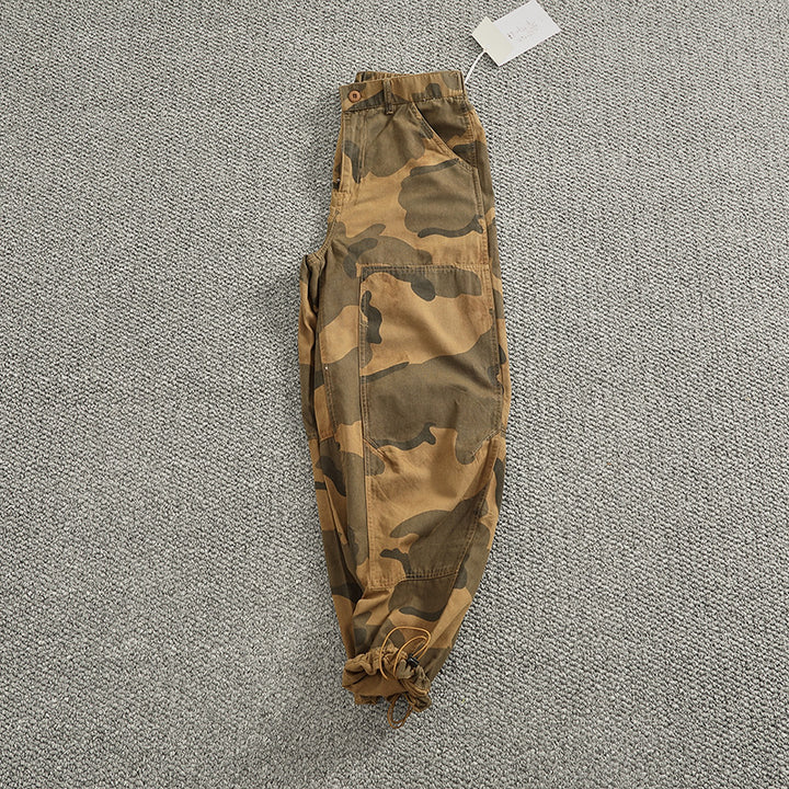 Herren Cargohose im stylischen Camouflage-Design mit elastischem Bund und praktischen Taschen Echoarchiv