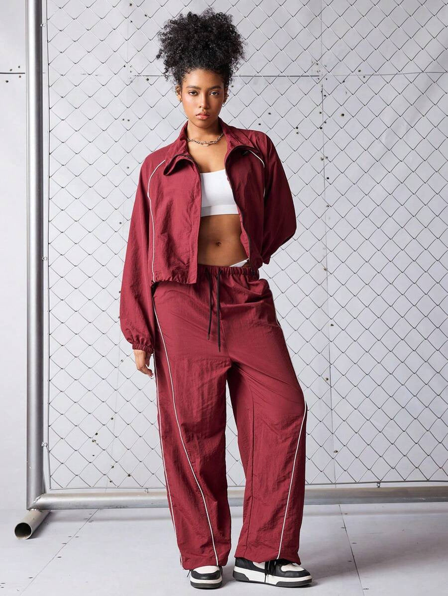 Damen sportives Cropped Windbreaker-Set mit Stehkragen Tunnelzug und reflektierenden Paspeln – Avérine