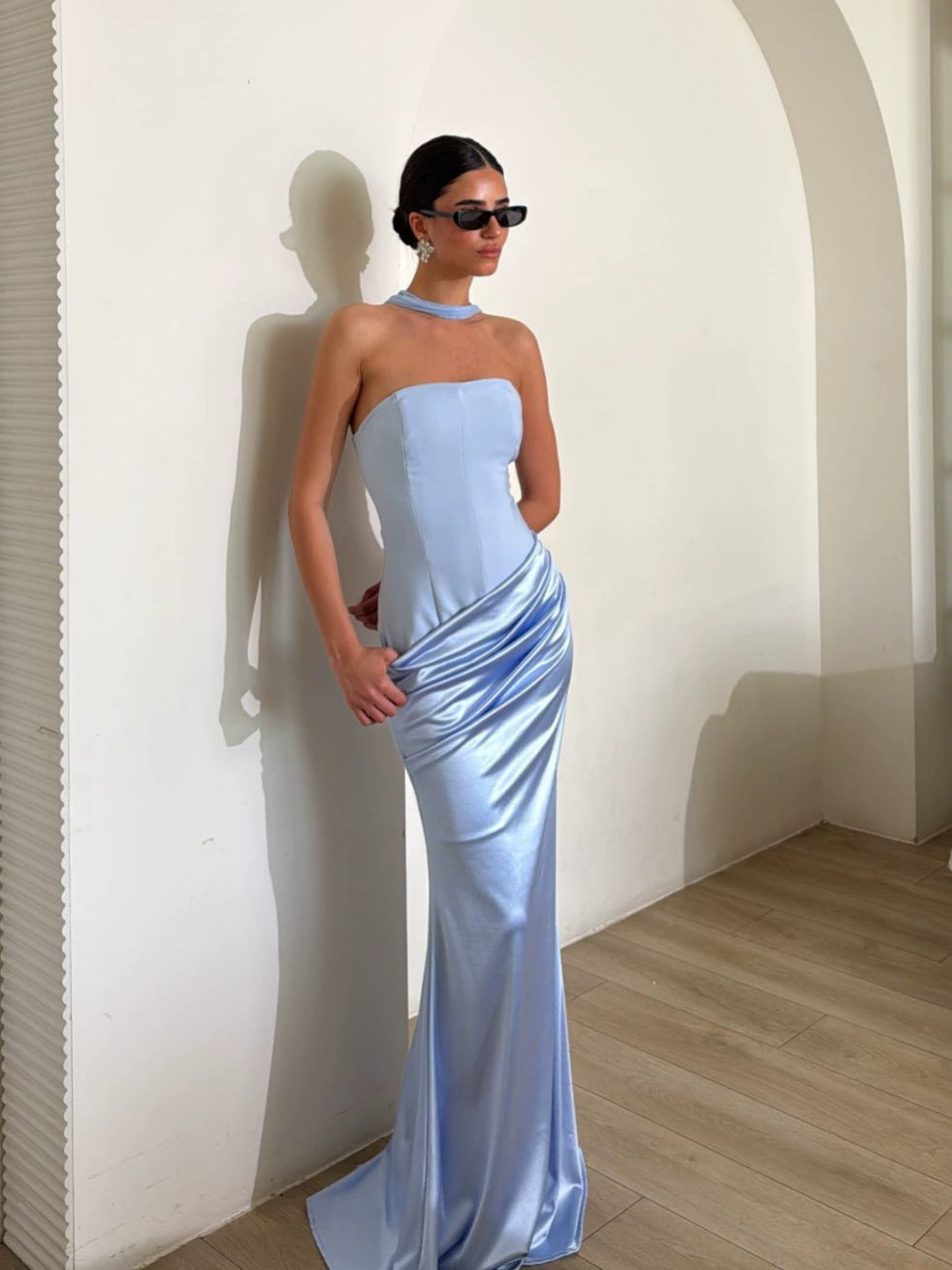 Damen Bodycon Abendkleid mit eleganter Drapierung Echo Archiv