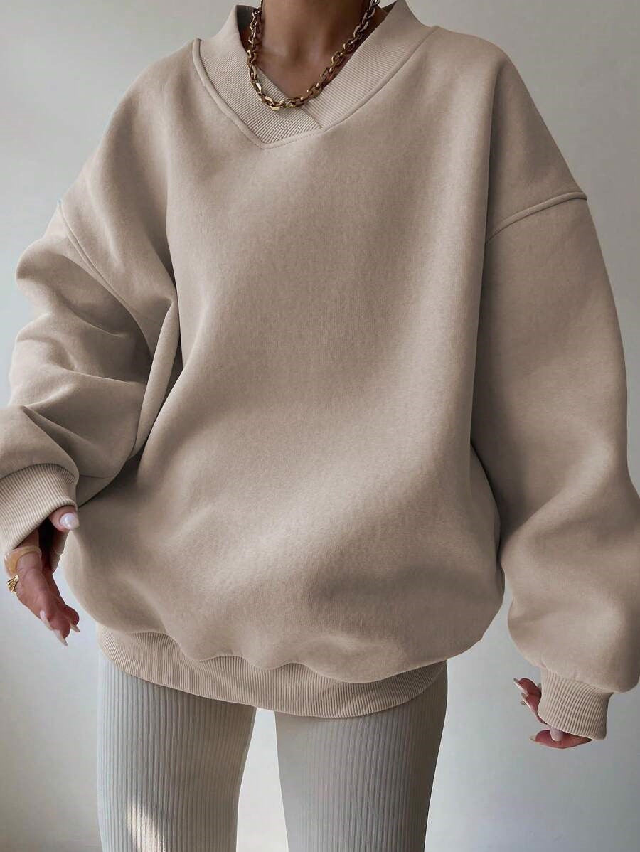 Damen Oversized V-Ausschnitt Sweatshirt mit verstärktem Rippkragen und extraweitem Cut – Avérine