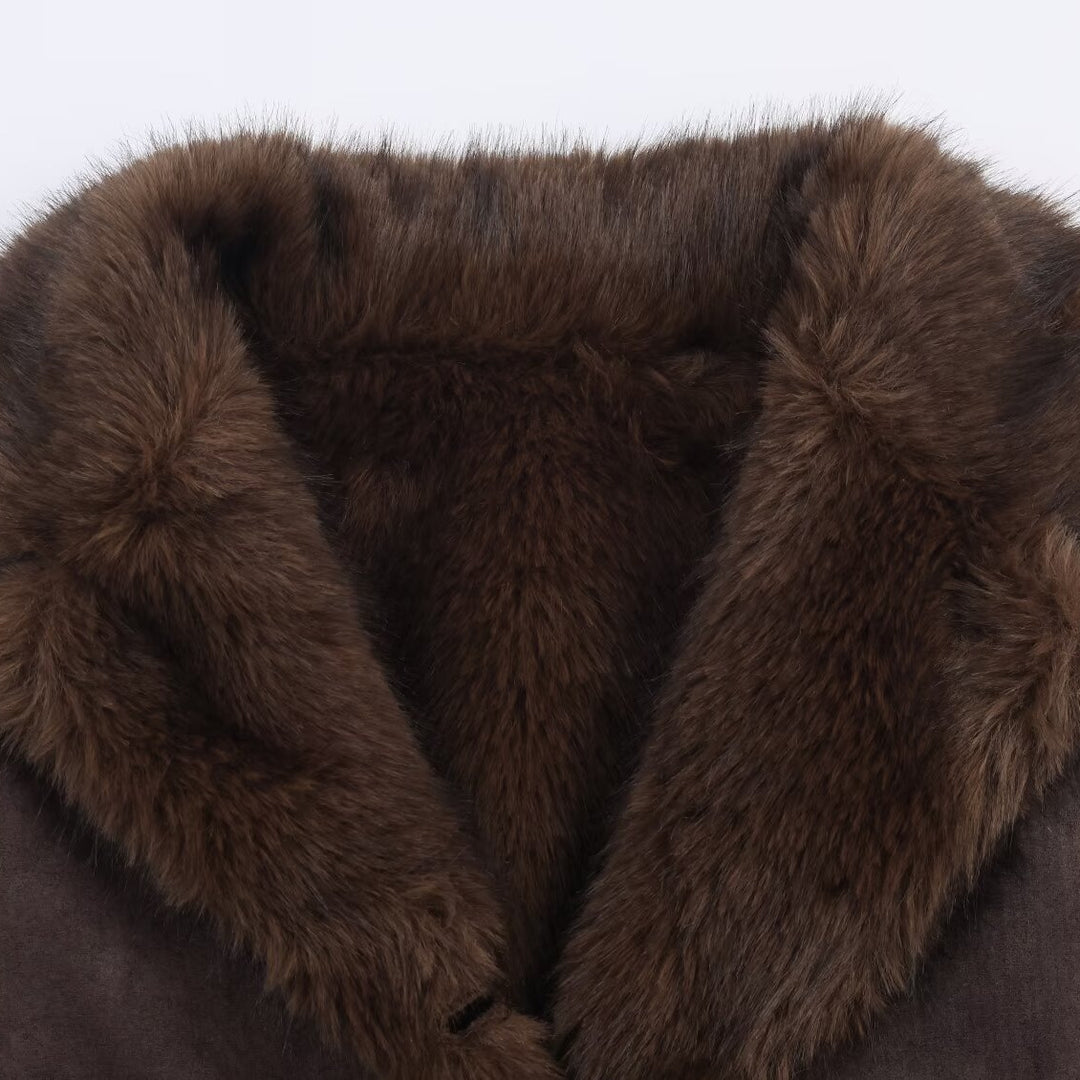 Damen Wendbare Kurzjacke mit Faux‑Fur‑Besatz und Wildlederoptik Echo Archiv