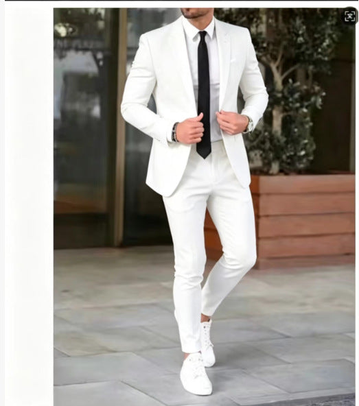 Herren nan tailliertes Anzugset aus leichtem Stretch-Twill mit Ein-Knopf-Sakko und Flat-Front-Hose Echo Archiv