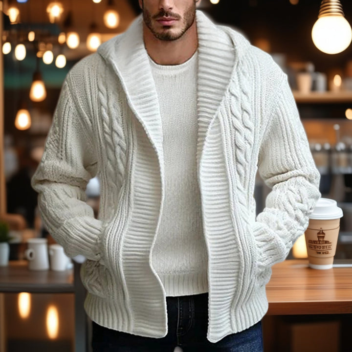 Herren Grobstrickjacke mit weitem Kragen und Kabelmuster Echoarchiv