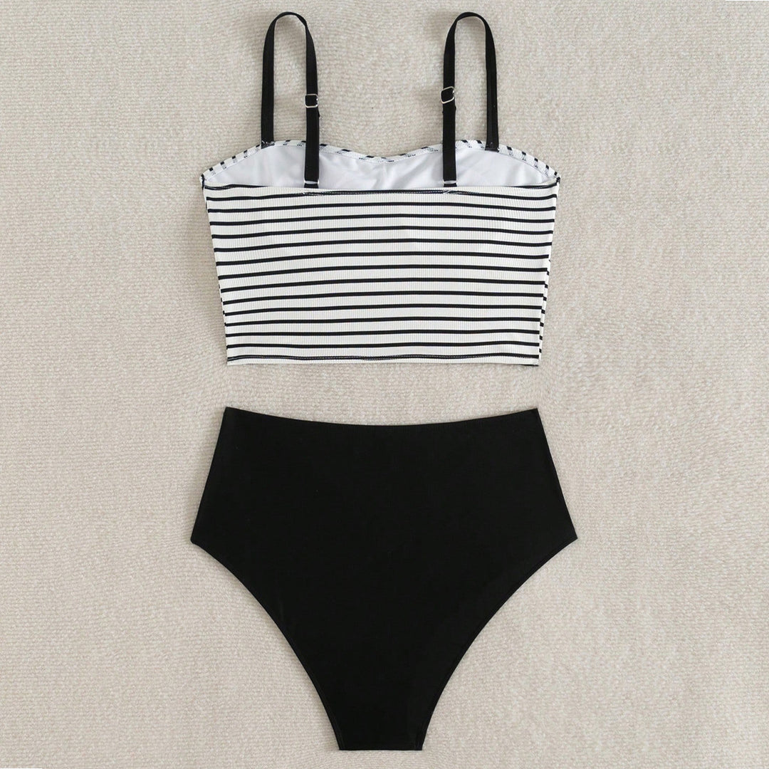 Damen Hochgeschnittener Bikini mit gestreiften Crop-Oberteil Echo Archiv