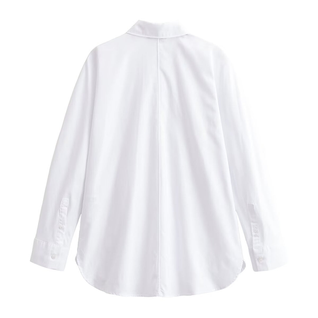 Damen Oversized-Bluse mit dekorativen Froschverschlüssen und Hemdkragen Echoarchiv