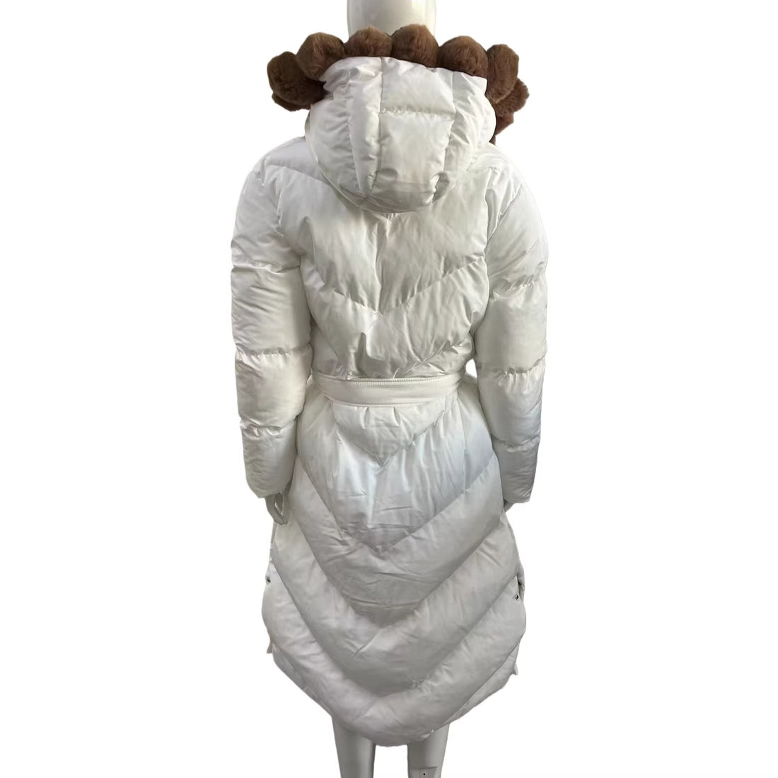 Damen Modische Daunenjacke mit hochabschließendem Kragen – Célinea