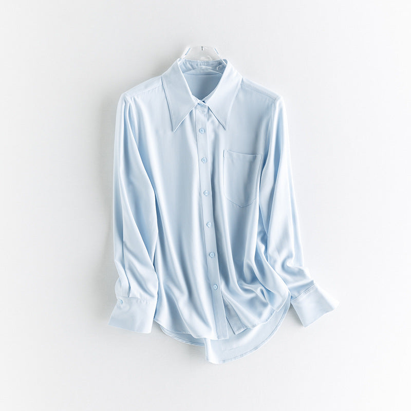 Damen seidenähnliche Oversize-Bluse mit spitzem Hemdkragen und Brusttasche Echo Archiv